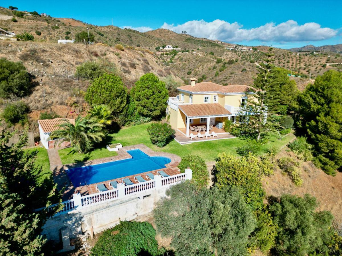 Gran Villa Con Vistas Al Mar Y Piscina Privada Málaga Eksteriør billede