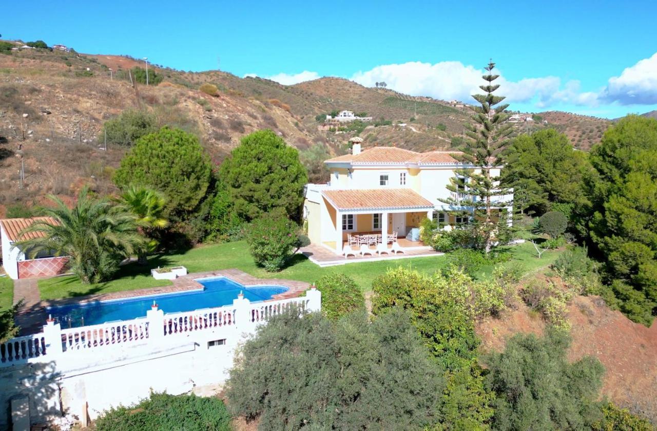 Gran Villa Con Vistas Al Mar Y Piscina Privada Málaga Eksteriør billede