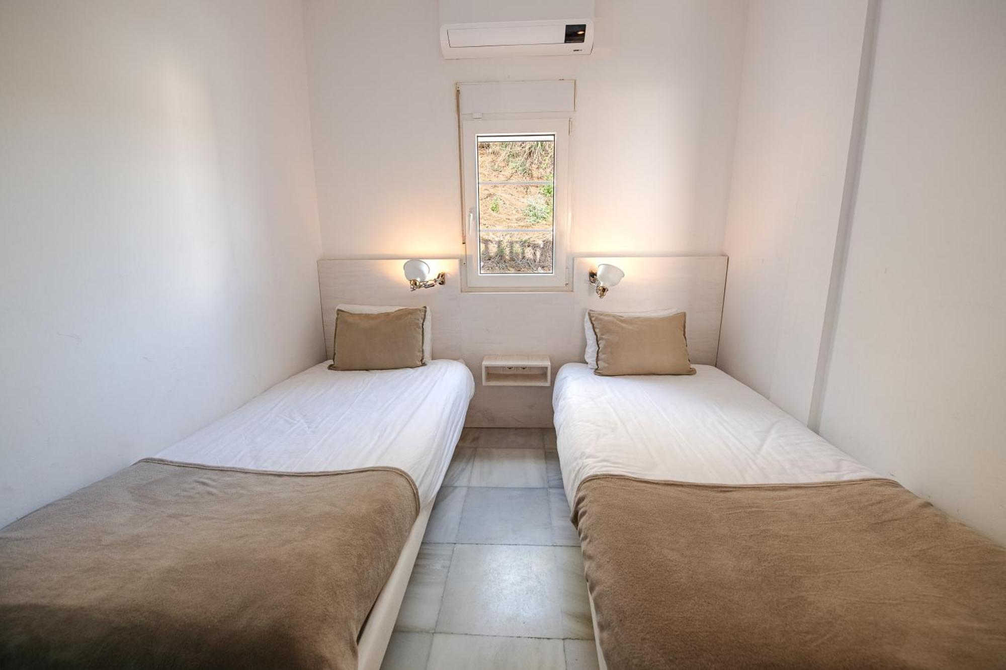 Gran Villa Con Vistas Al Mar Y Piscina Privada Málaga Eksteriør billede